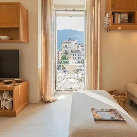Linda 2 By Rent All Apartment Como